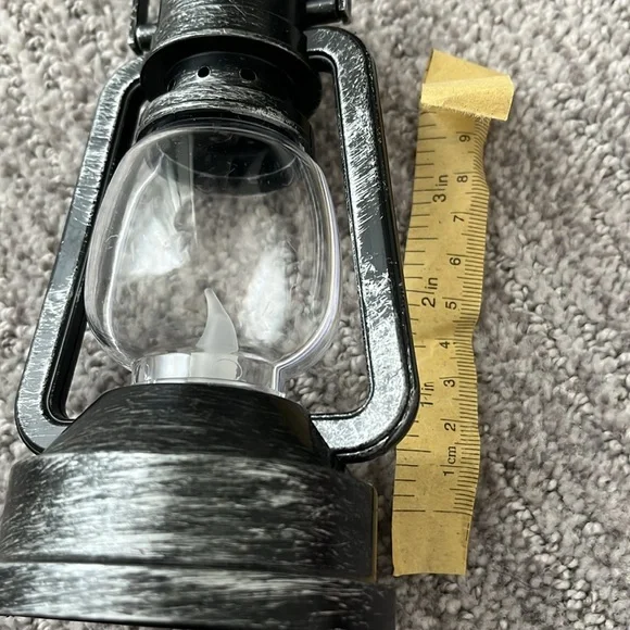 Mini Plastic Lantern Battery Operated - Picture 5 of 9